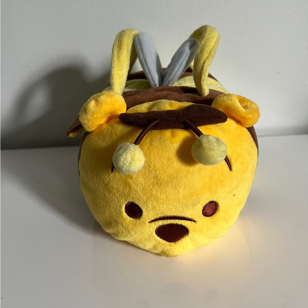 Disney tsum tsum Winnie the Pooh 🐝 🤍